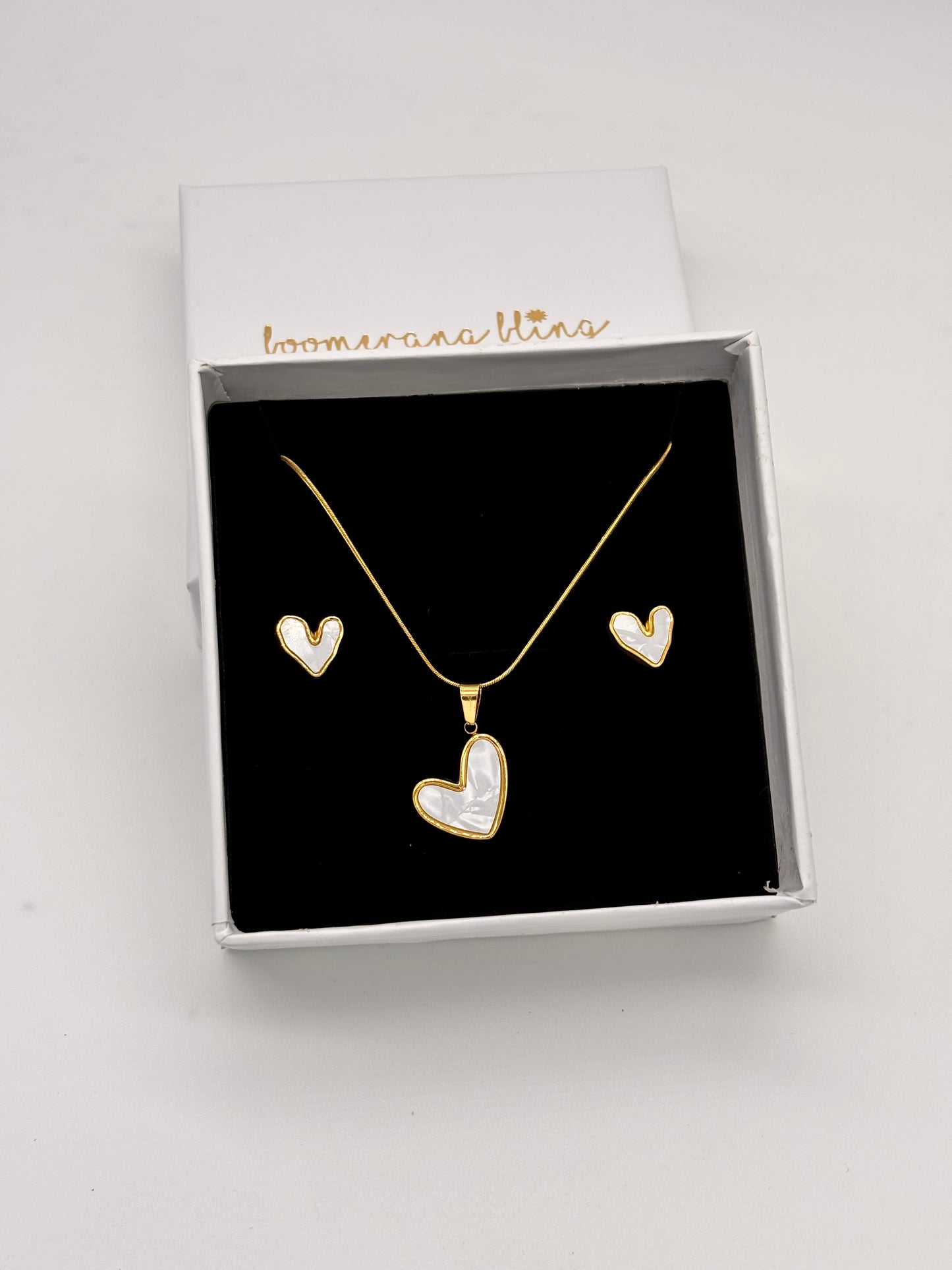 Mother Of Pearl Heart Pendant Set